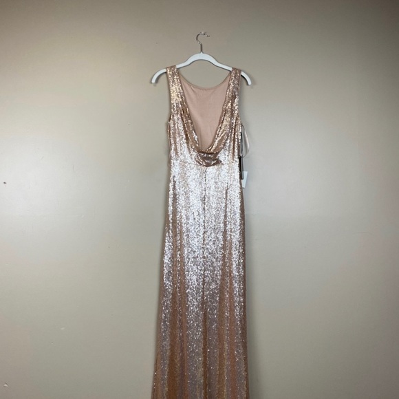 Lulu’s gold sequin dress - Picture 3 of 4